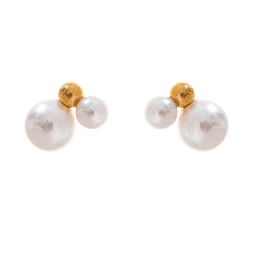 Round pearls stud earrings with three freshwater pearls and 18k gold plating, designed for timeless, everyday elegance