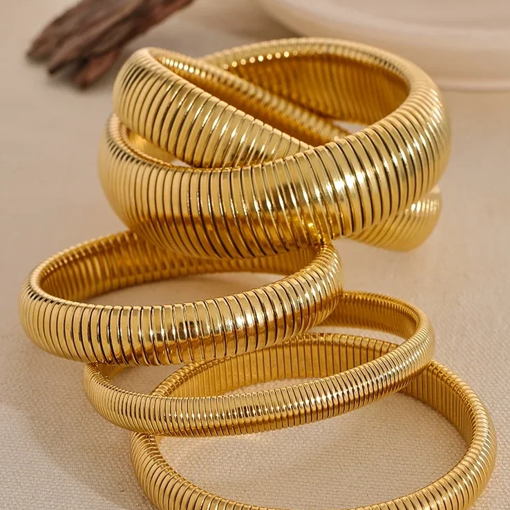 Ezra Gems gold bangle bracelet, 18k PVD gold-plated stainless steel, easy-care jewelry