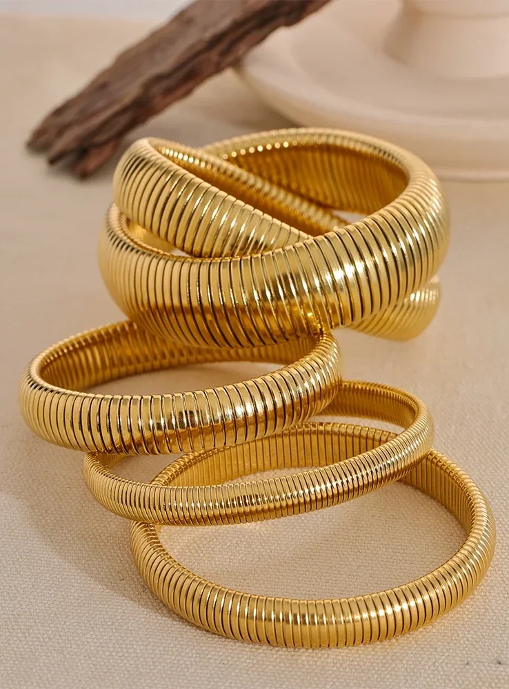 Ezra Gems gold bangle bracelet, 18k PVD gold-plated stainless steel, easy-care jewelry