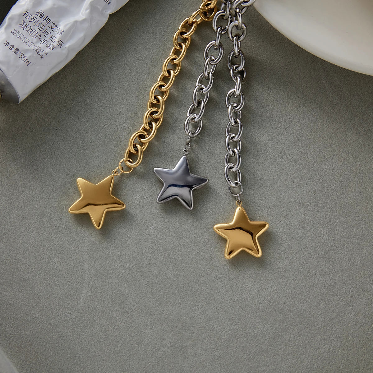 Smooth Star Pendant Necklace – Waterproof 18K Gold Plated Necklace | Ezra Gems