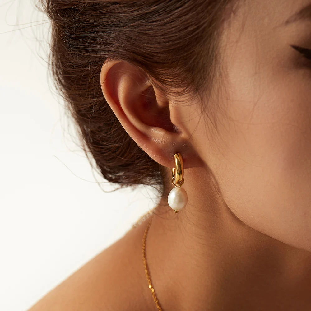 Single Pearl Drop Chain Earrings – Waterproof 18K Gold Plated Earrings | Ezra Gems