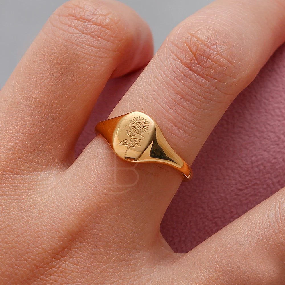 Engraved Wildflower Signet Ring – Waterproof 18K Gold Plated Ring | Ezra Gems
