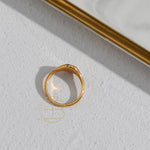 Engraved Wildflower Signet Ring – Waterproof 18K Gold Plated Ring | Ezra Gems