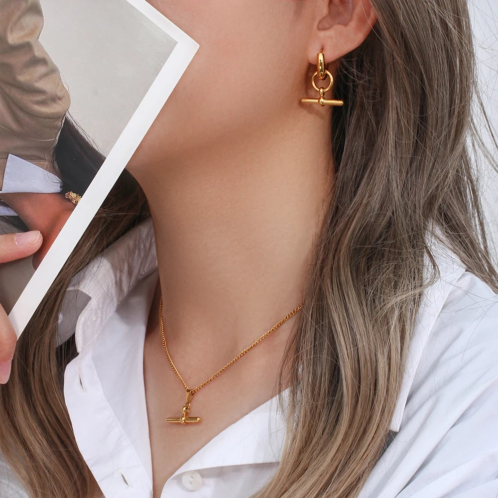 Minimalist T-Bar Pendant Necklace – Waterproof 18K Gold Plated Necklace | Ezra Gems