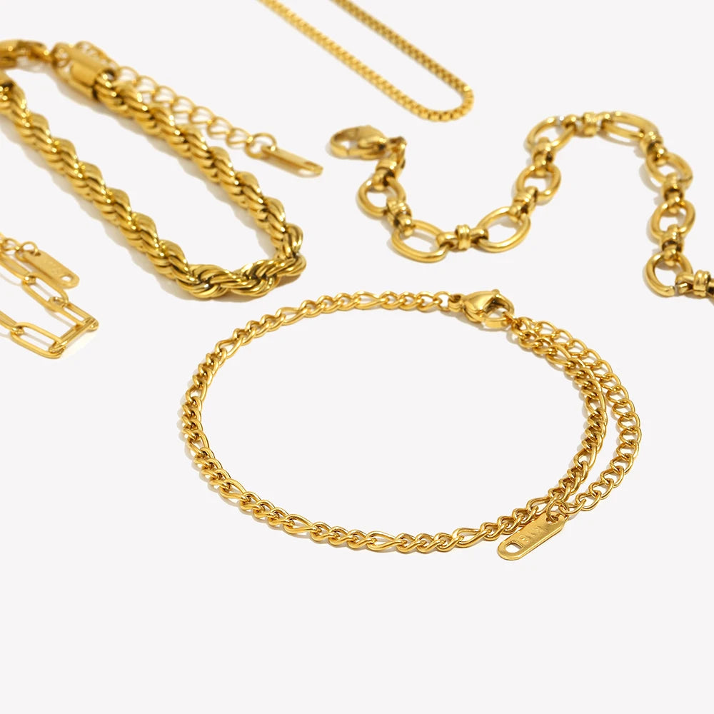 Classic Chain Link Bracelet – Waterproof 18K Gold Plated Bracelet | Ezra Gems