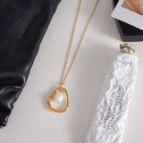 Pearl & Gold Pendant Necklace