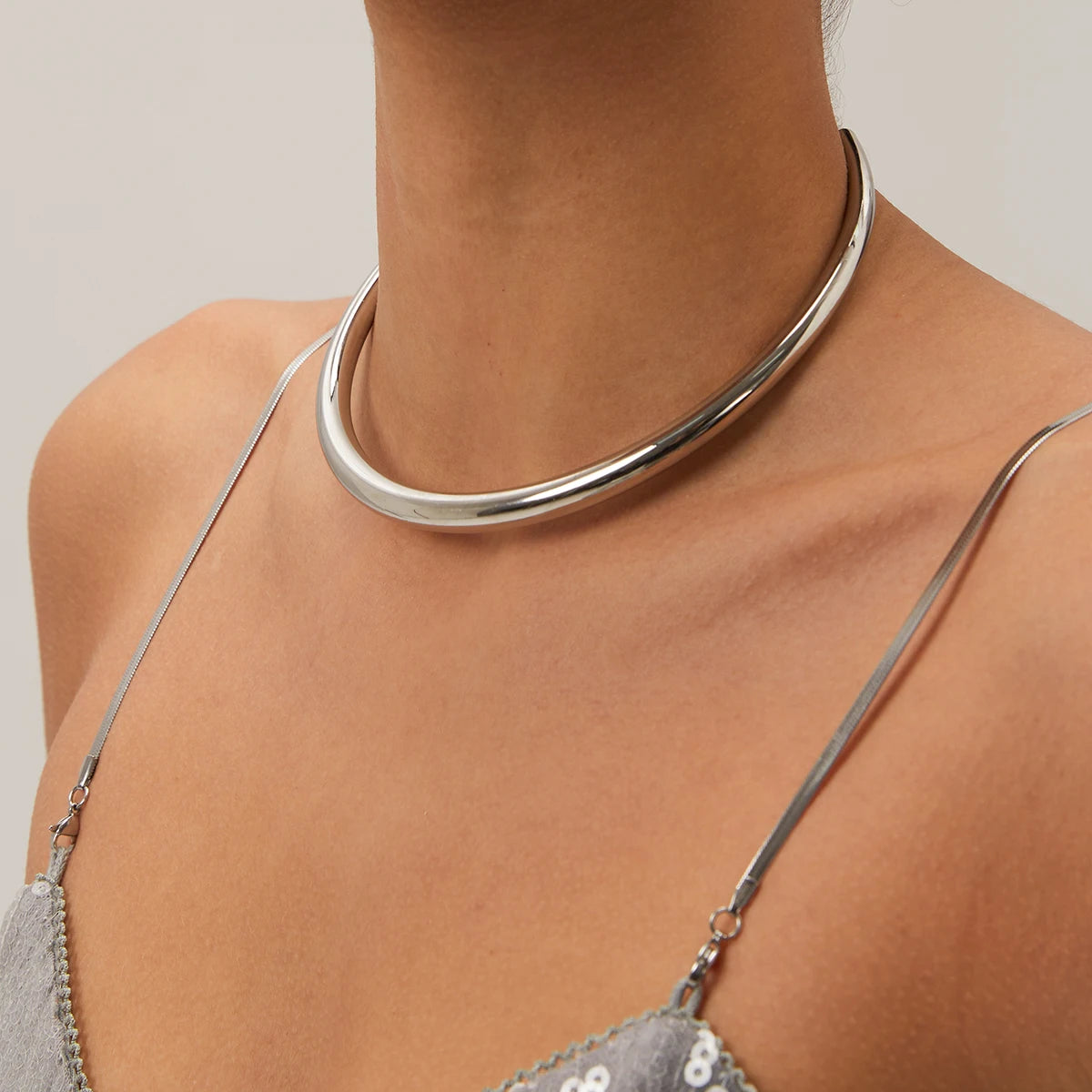 Textured Glossy Collar Necklace – Waterproof 18K Gold Plated Necklace | Ezra Gems