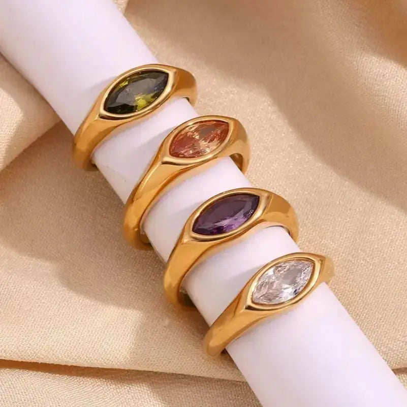 Horse Eye Zircon Signet Ring – Waterproof 18K Gold Plated Ring | Ezra Gems