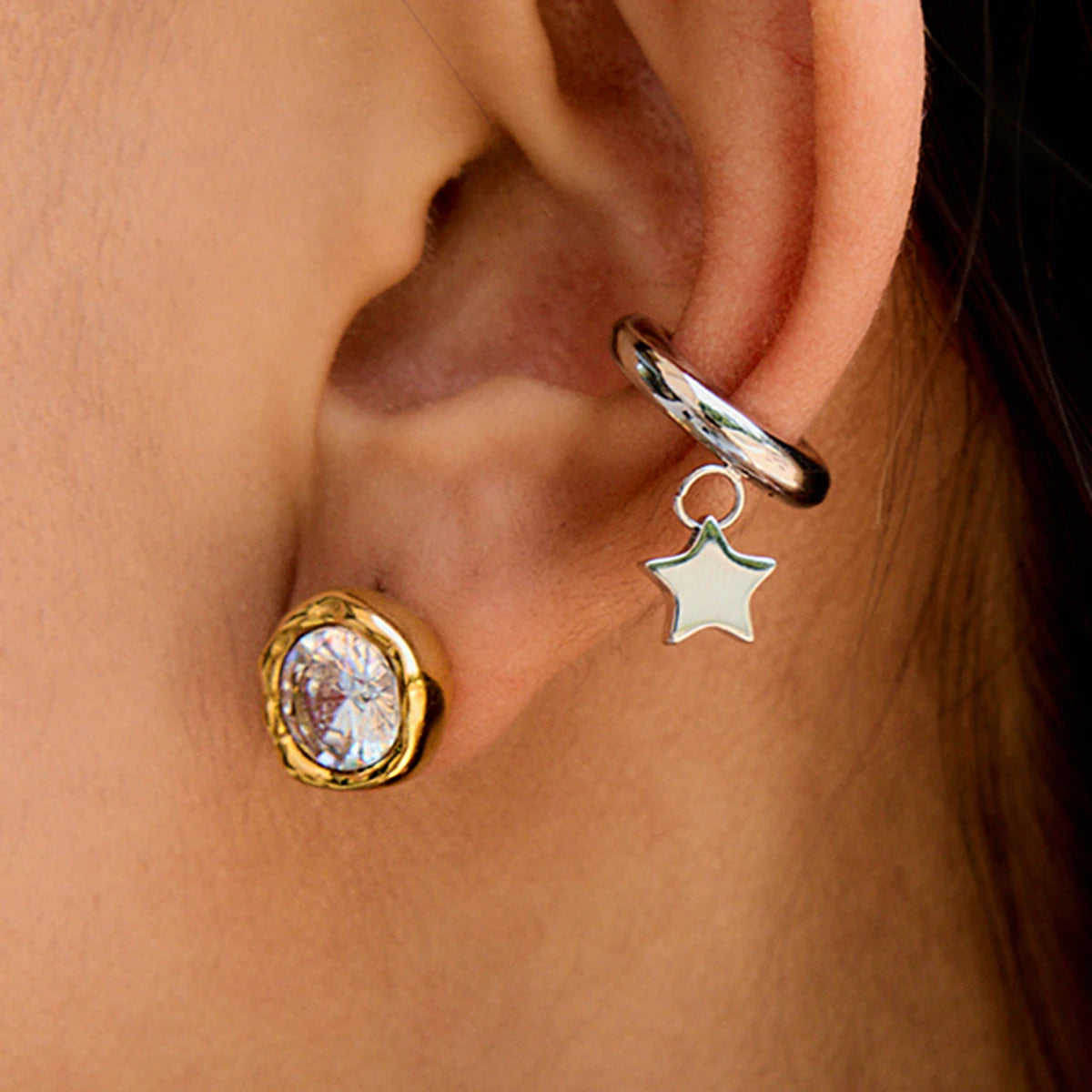 Round Zirconia Gold Halo Stud Earrings – Waterproof 18K Gold Plated Earrings | Ezra Gems