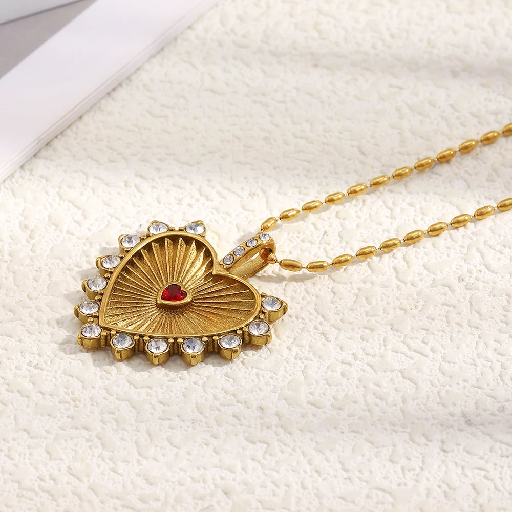Classic Love Zircon Pendant Necklace – Waterproof 18K Gold Plated Necklace | Ezra Gems