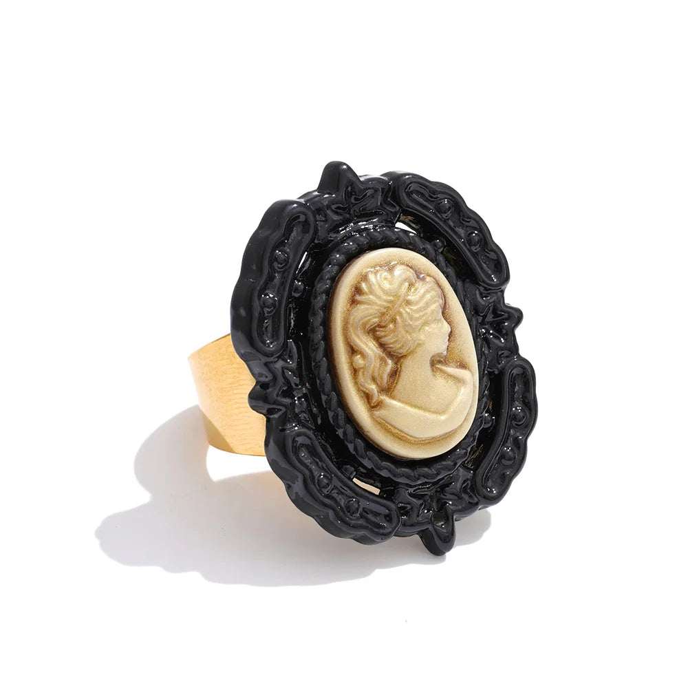 Resin Pearl Portrait Oval Ring