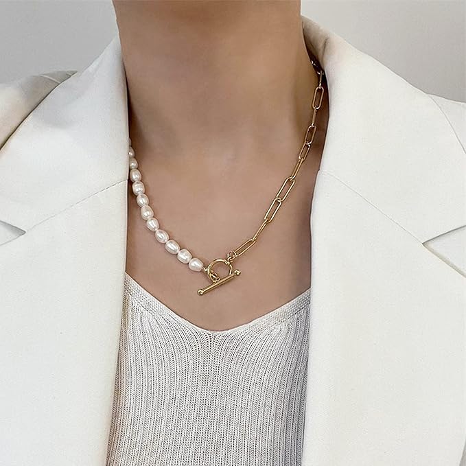 Classic Vintage Chunky Pearl Necklace, gold-plated with a clip design, offering timeless elegance and modern charm for everyday wear.