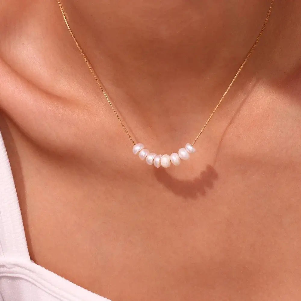 Freshwater pearl necklace with dainty 18k gold chain, perfect for elegant, everyday or special occasion wear