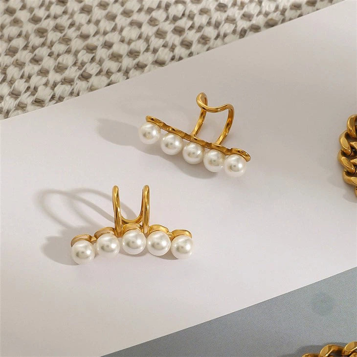 Modern Geometric Freshwater Pearl Ear Clips, 18K gold-plated, featuring five elegant white pearls for a chic, luxurious look.