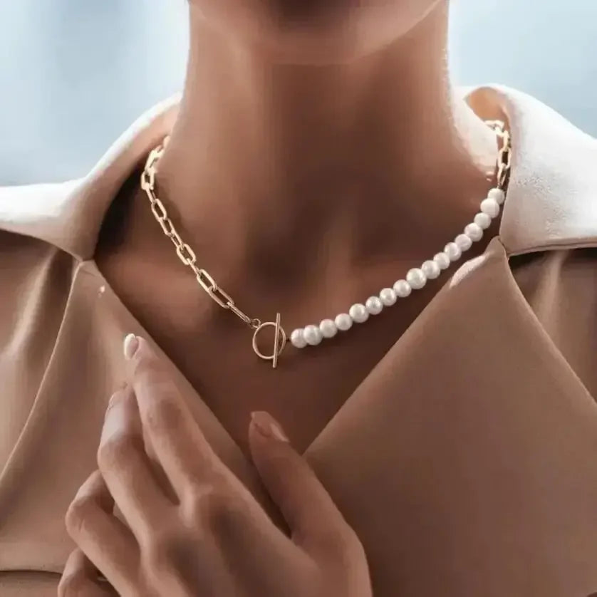 Stylish Gold-Plated Vintage Chunky Clip Pearl Necklace with a unique split design, perfect for elevating any outfit with classic and trendy appeal.