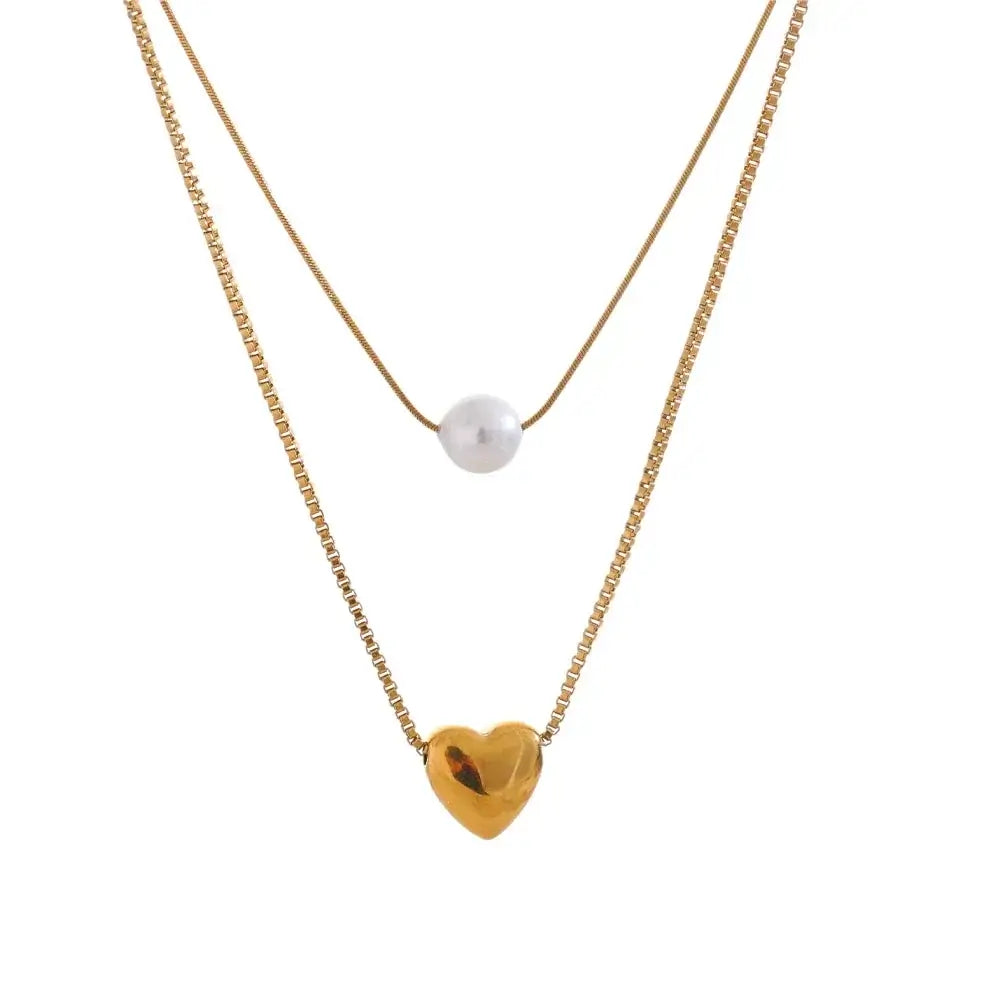 18k gold layered necklace with pearl and heart charm, elegant and romantic design perfect for daily wear or gifting