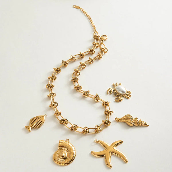 luxe-gold-knot-necklace_grande