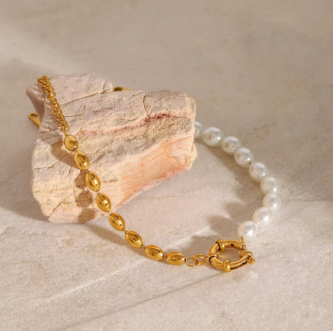 Elegant Pearl and Gold Beaded Chain Bracelet, 18K gold-plated, designed for a refined, adjustable, and timeless look.