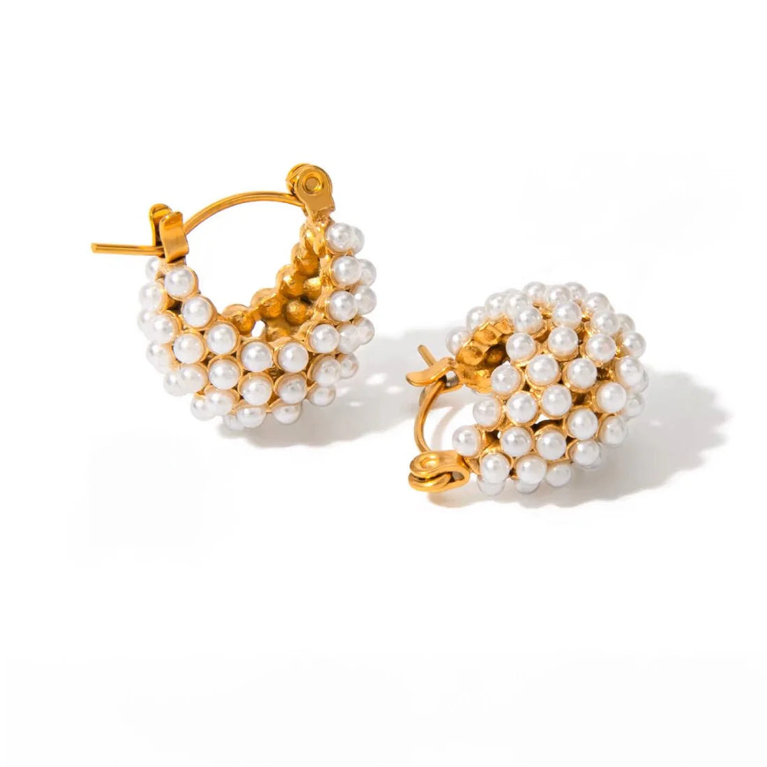 Elegant U-shaped Mini Glow Pearl Earrings, 18K gold-plated with delicate pearls, perfect for adding sophistication to day or night outfits.